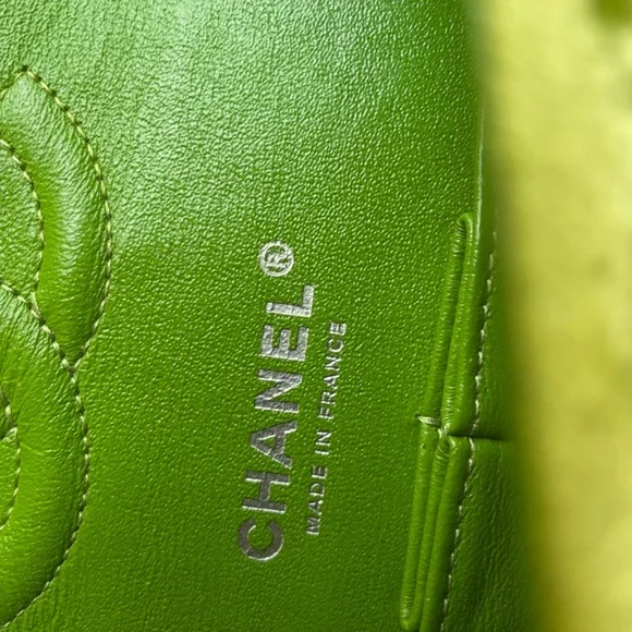 Chanel cf velvet rare color - Picture 3 of 8